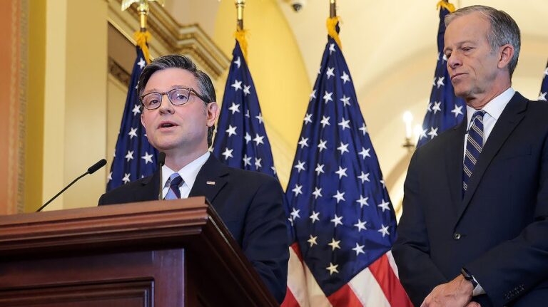 Конгресс США пытается заблокировать инициативу по компенсациям за утечки данных, прикрепляя её к бюджету на $1,2 трлн