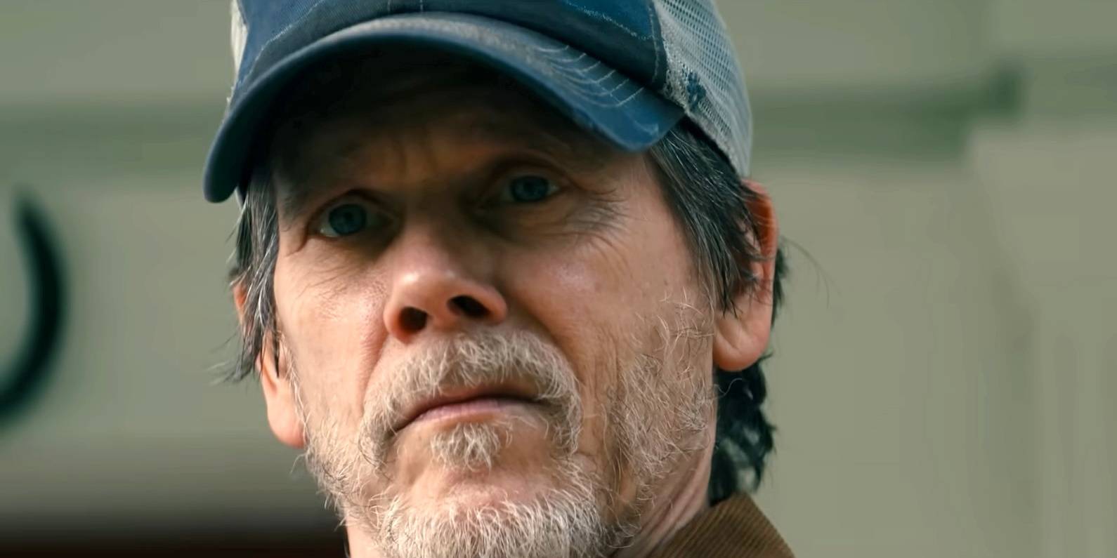 Кевин Бейкон в роли Дэнни в фильме "Leave the World Behind".