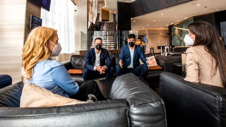 Исследование показывает: при правильной вентиляции и отсутствии кашля риск распространения гриппа минимален