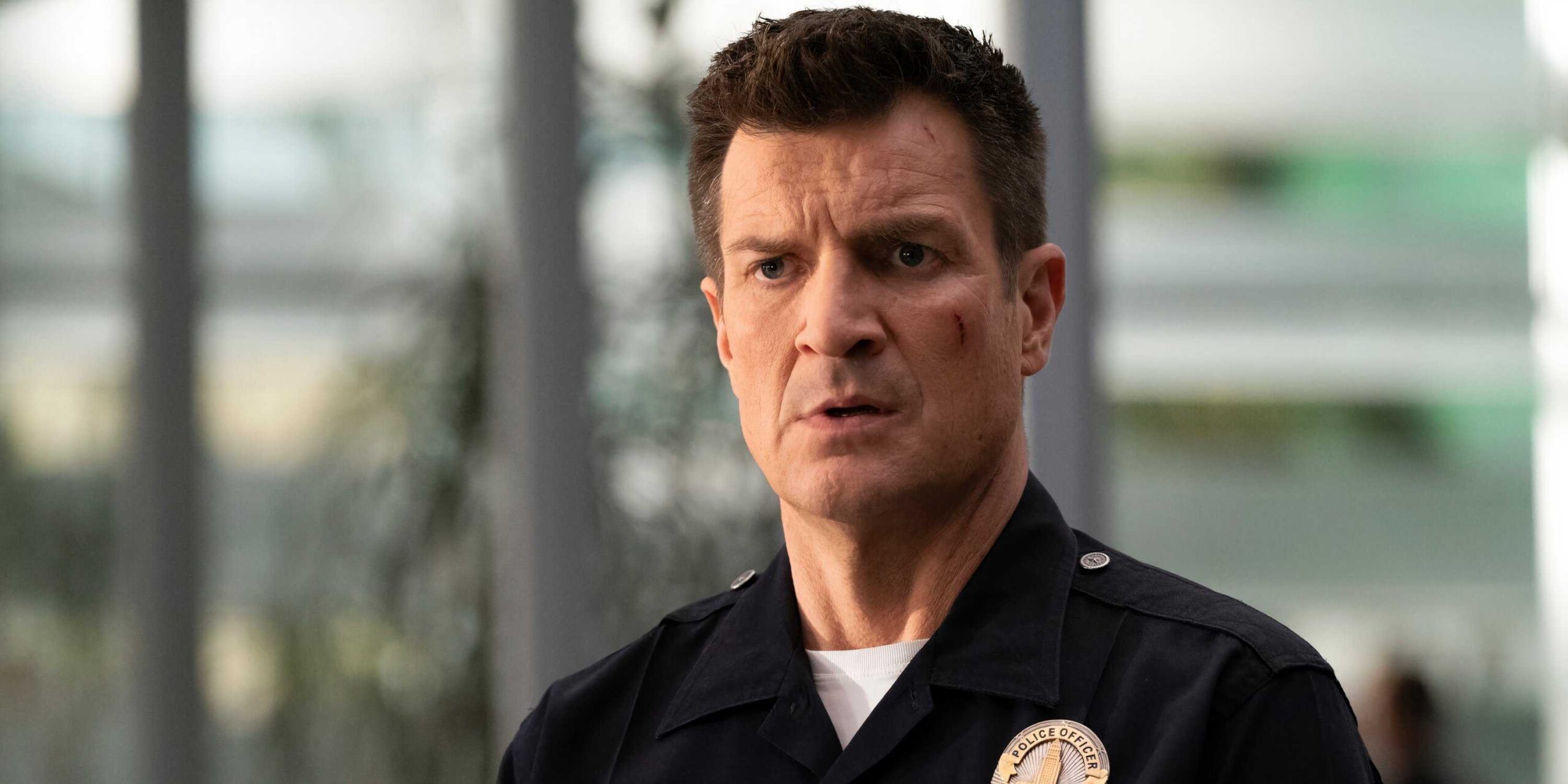 Нэтан Филлон в роли Джона Нолана в 7 сезоне сериала "The Rookie", 13 эпизод