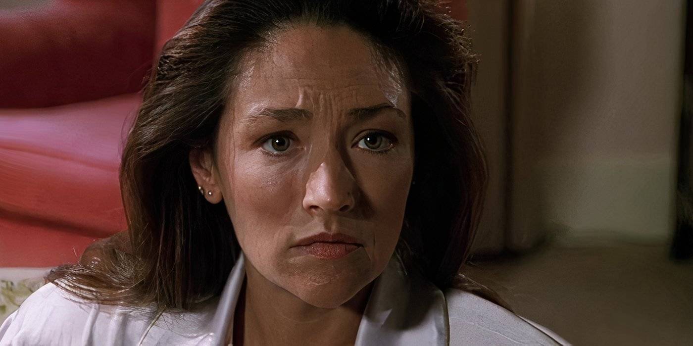 Оливия Хьюзи, выражающая беспокойство в роли Аудра в фильме "It" (1990)