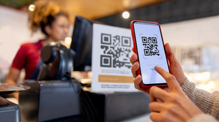 FBI предупреждает о росте киберугроз через QR-коды: как злоумышленники используют «quishing» для шпионажа из Северной Кореи