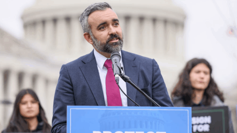 Раскрыты детали координации антикандидатских судебных стратегий сторонниками Сороса