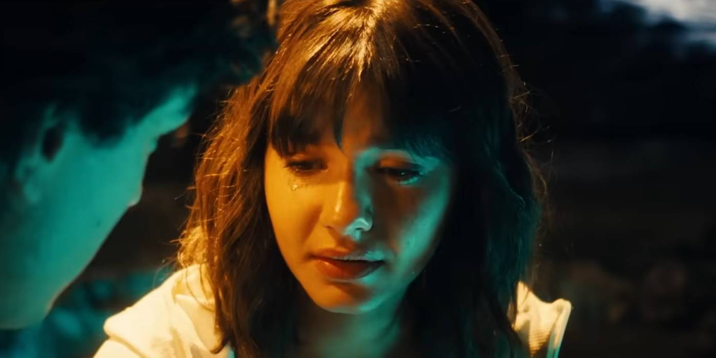 Саманта Лорэйн в роли Доры, плачущая в "Дора и поиски Соль-Доро"