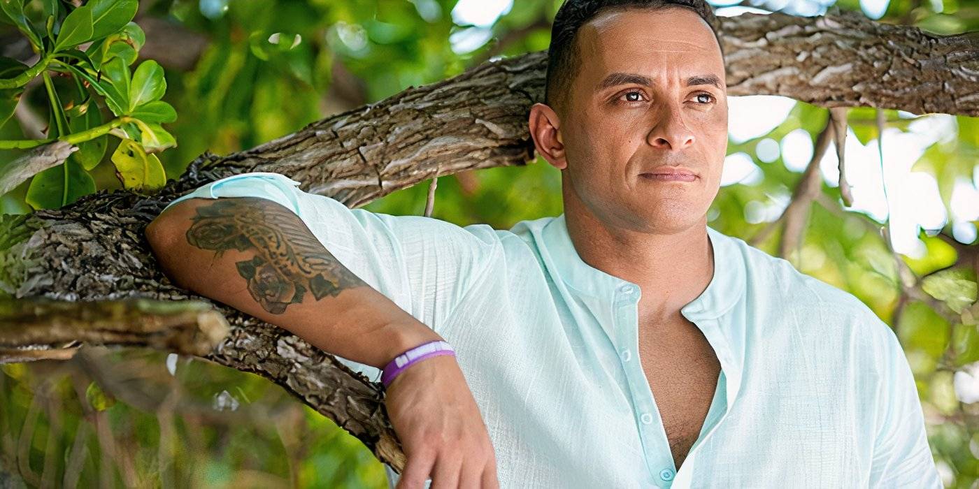 Фотография Джо Хантера, участника 48-го сезона "Выживших", серьезно смотрит.