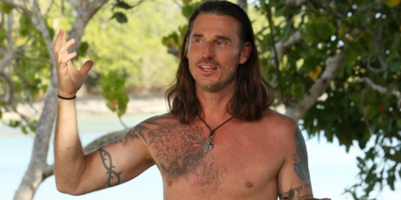 Тренер Уэйд дает советы на *Survivor*