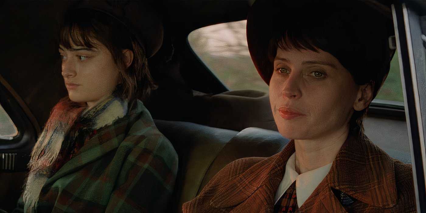 Зсофия и Эржебет на заднем сиденье автомобиля в фильме "The Brutalist".