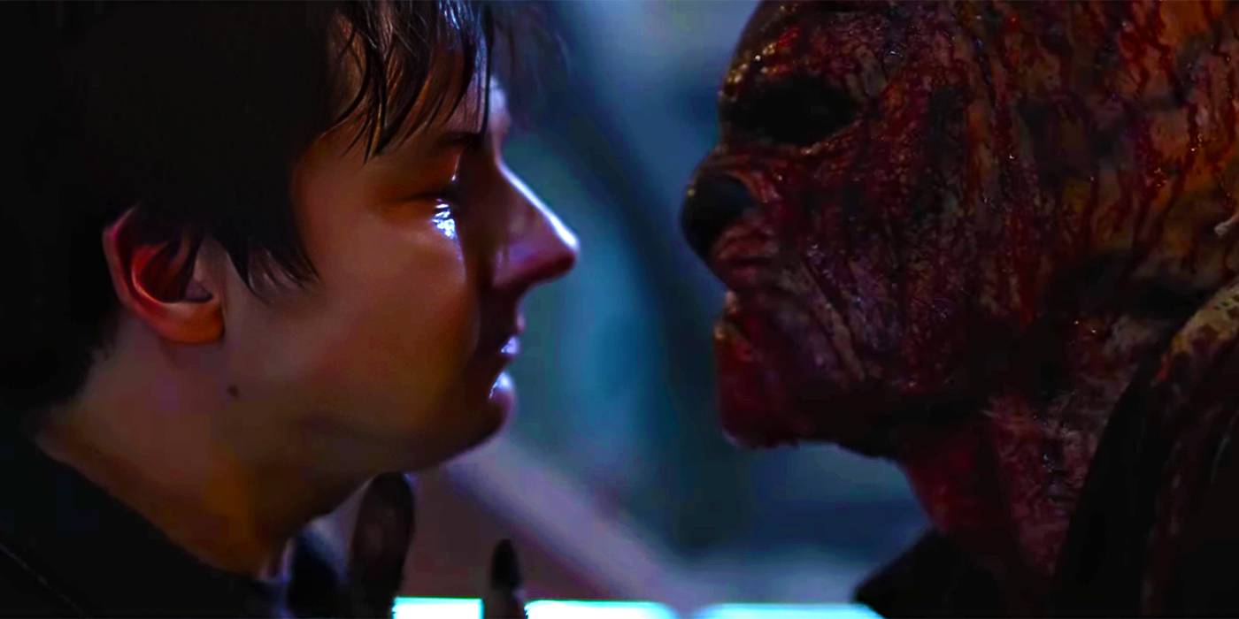 Тиггер, сталкивающийся с Кристофером Робином в фильме *Winnie-the-Pooh: Blood and Honey 2*