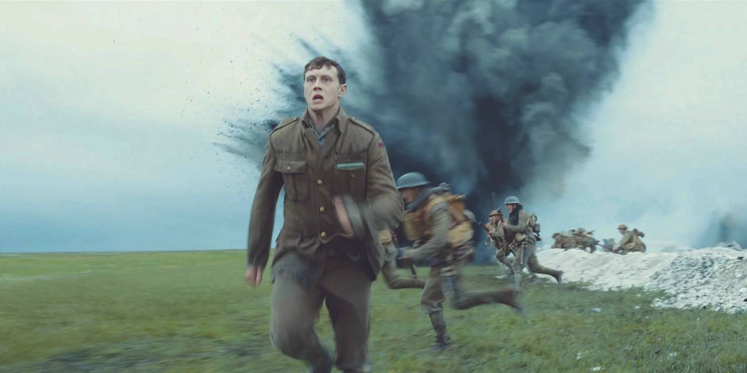 Шофил, бегущий через ряд атакующих солдат в *1917*.