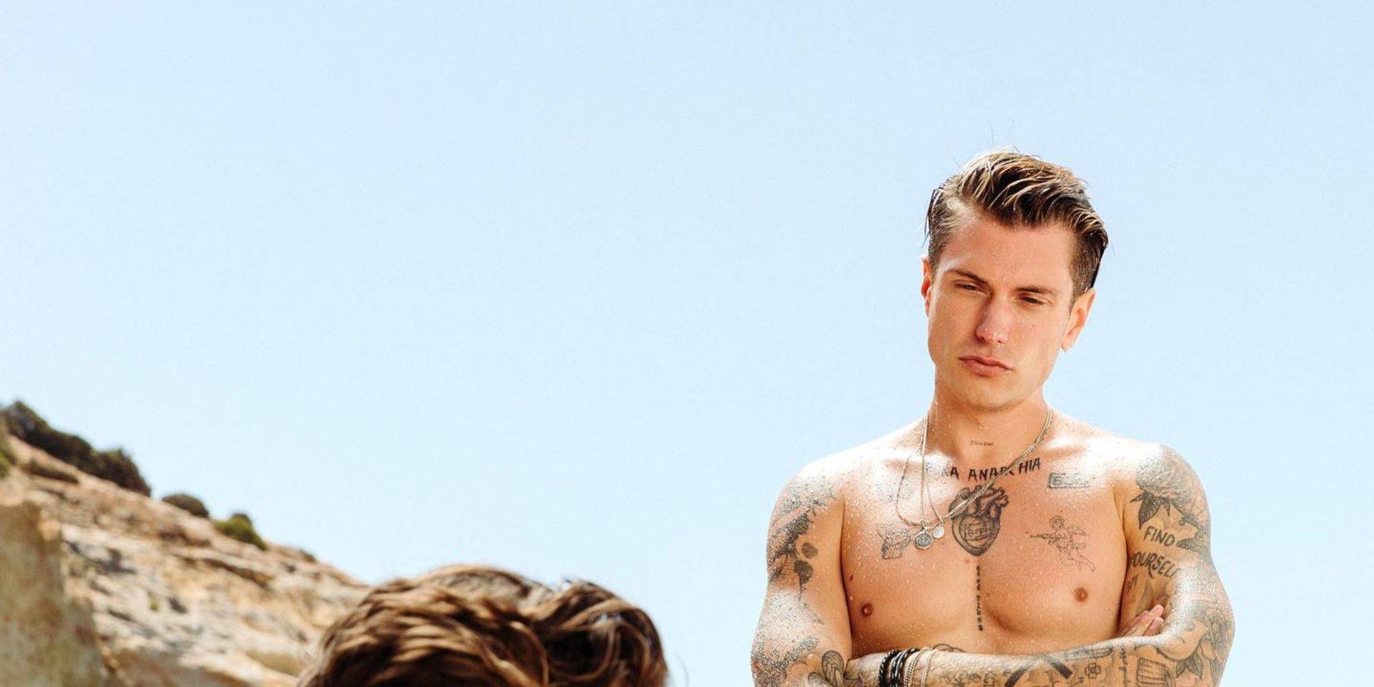 Себастьян в After Everything