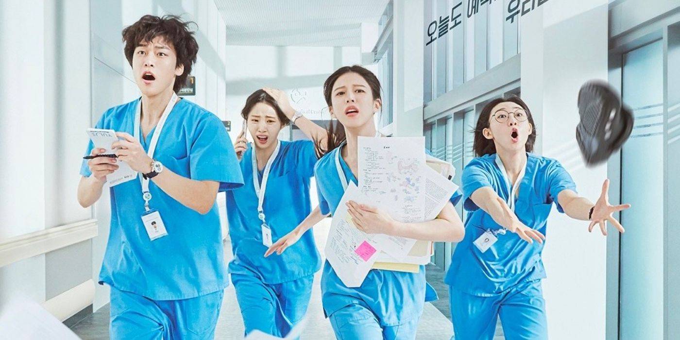 Главный состав "Resident book" бежит