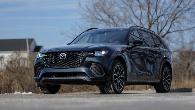 Mazda CX-70 Turbo S Premium демонстрирует, что гибриды сочетают мощность и экономию топлива