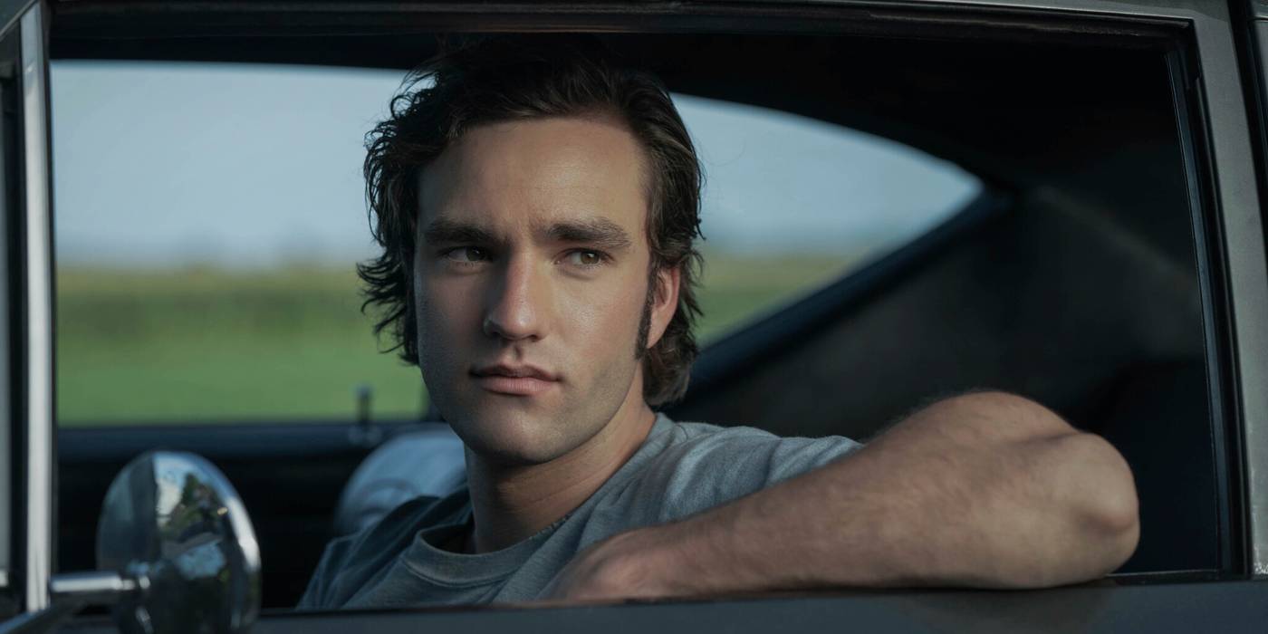 Юд Крандол в машине в фильме "Pet Sematary: Bloodlines".