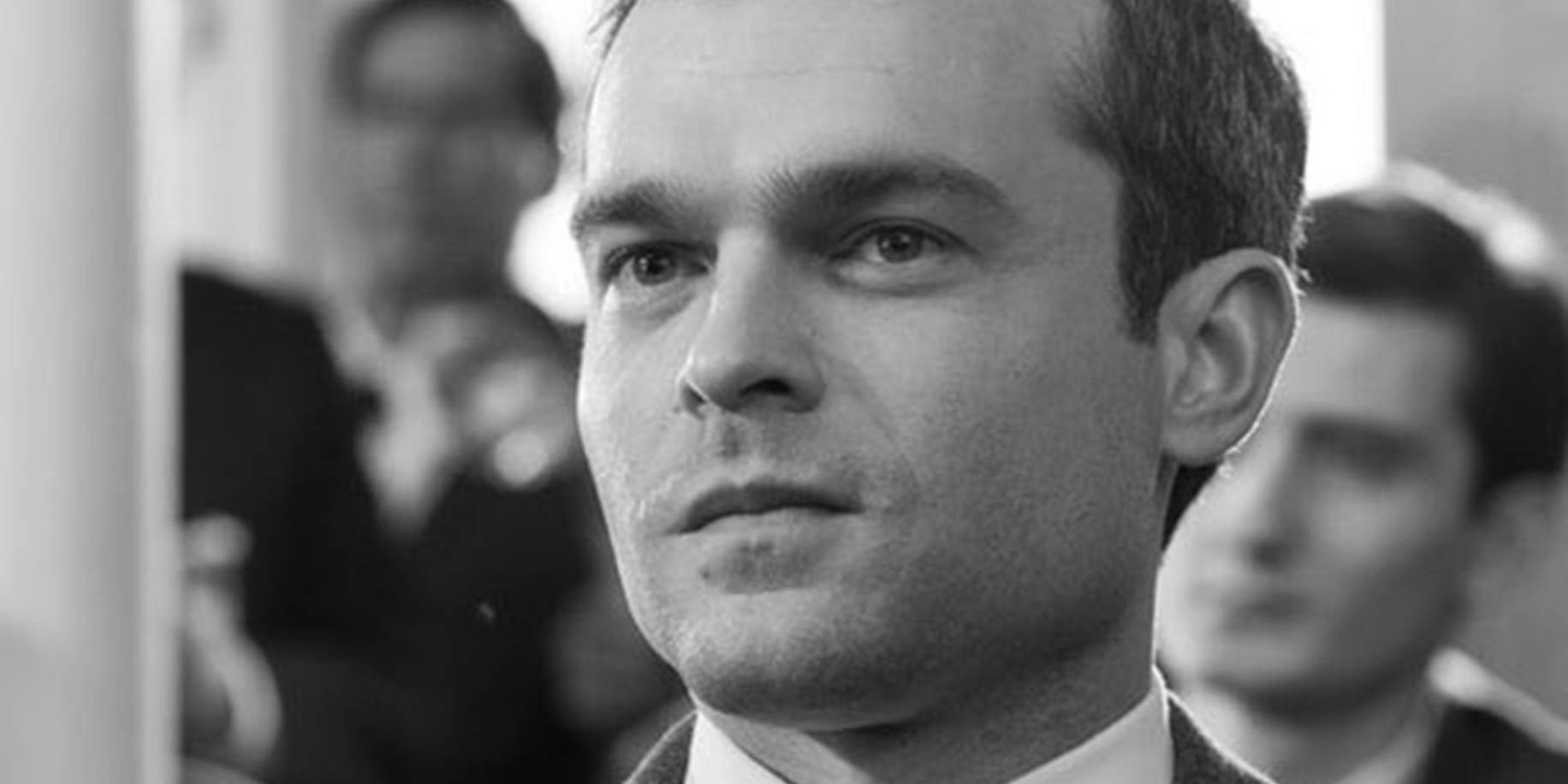 Алден Эренрайх на заседании Сената в "Оппенгеймере"