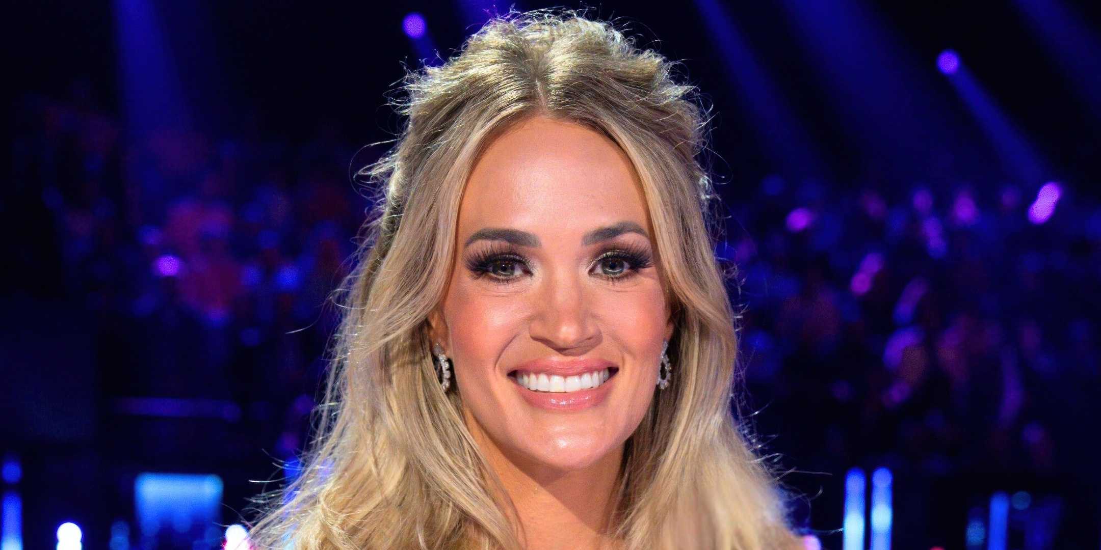 American Idol Carrie Underwood smiling close up