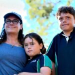 Подросток из Австралии 13 лет проплыл 4 километра, чтобы спасти семью, оказавшуюся в опасности у берегов Западной Австралии