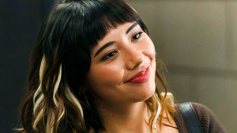 Boston Blue Star раскрывает «сложности», которые ждут Дэнни и его сына в их запутанных отношениях.