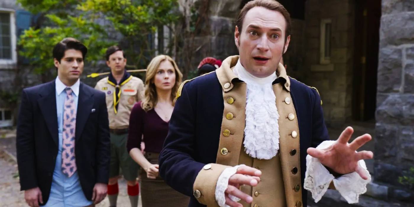 Брендон Скотт Джонс в роли Исаака Хиггинтута в американском сериале "Призраки" от CBS, выглядит удивленным