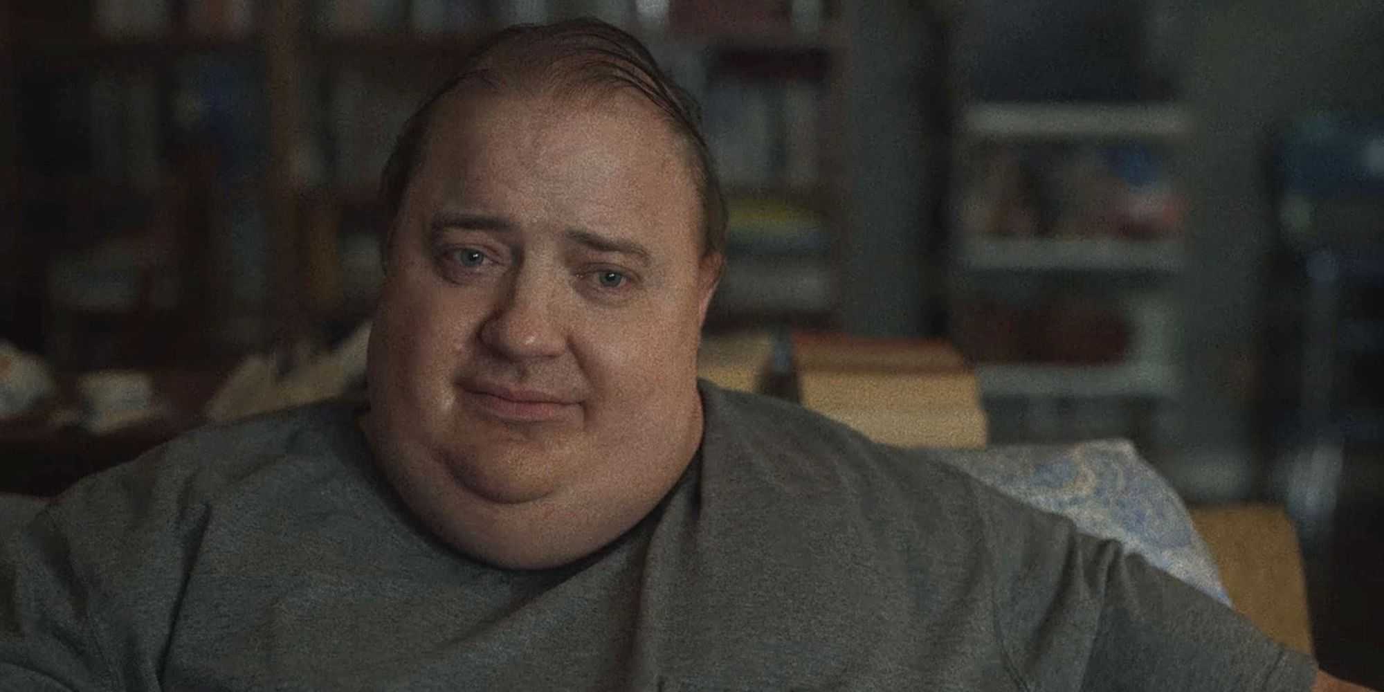 Чарли, выглядящий грустно и пристально смотрящий в "The Whale"