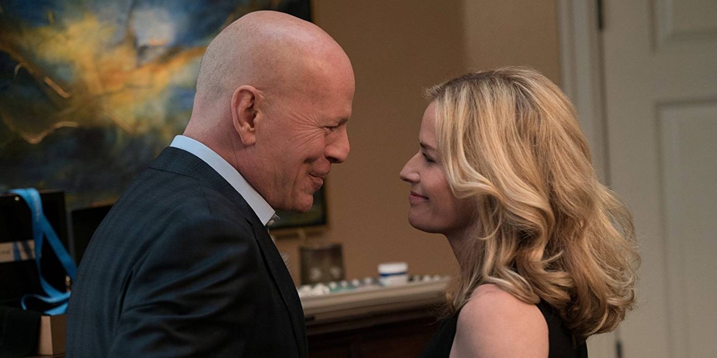 Брюс Уиллис и Элизабет Шу в "Death Wish"