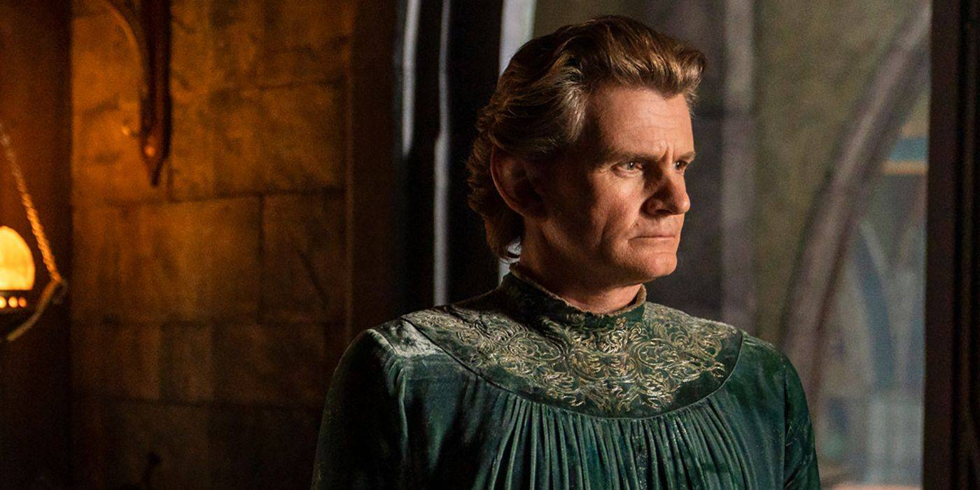 Чарльз Эдвардс в роли Селеримбора из *Кольца власти*.