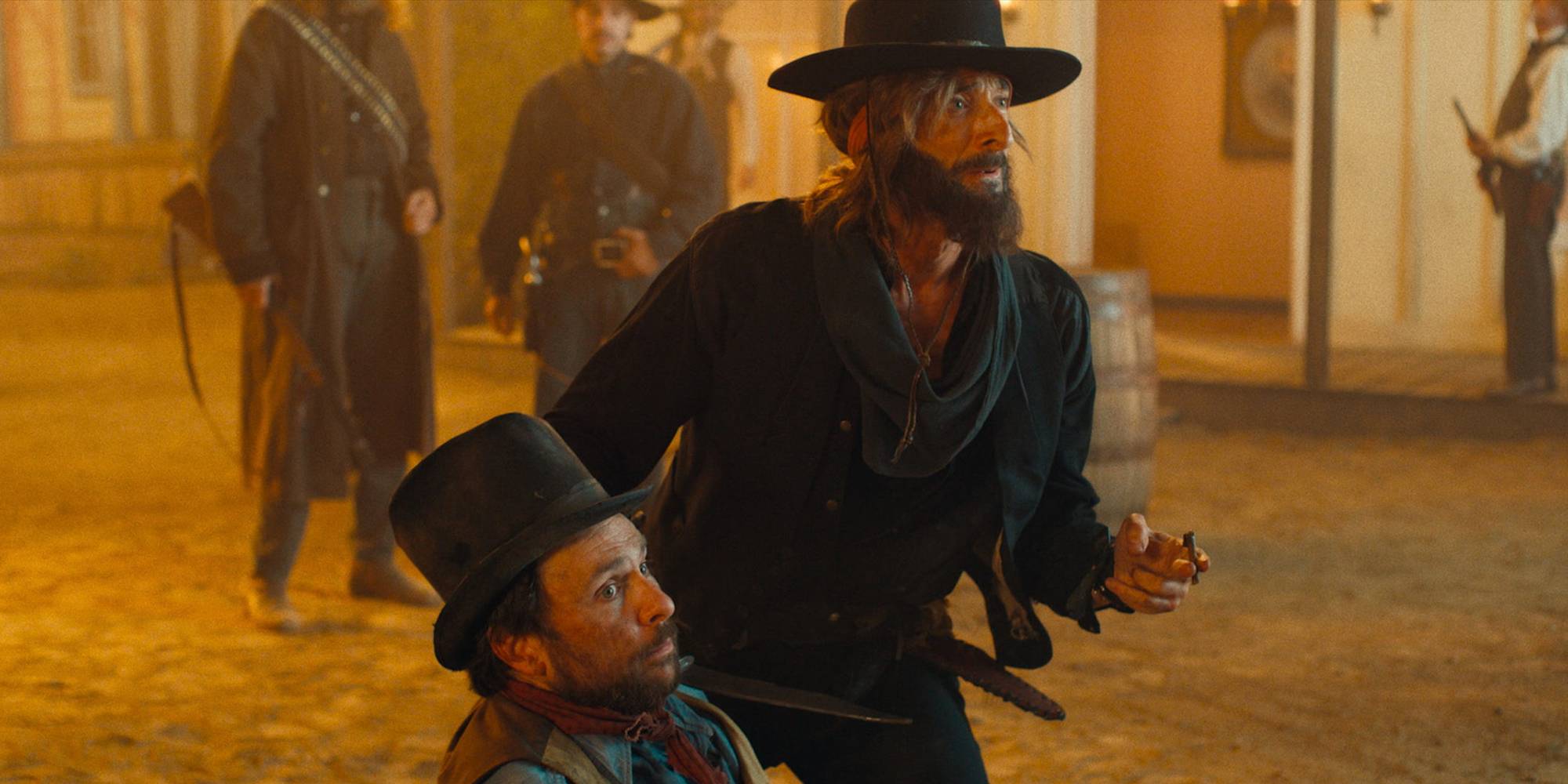 Латте (Чарли Дэй) и Чэд (Адриен Броди) в роли в вестерне в фильме "Fool's Paradise"