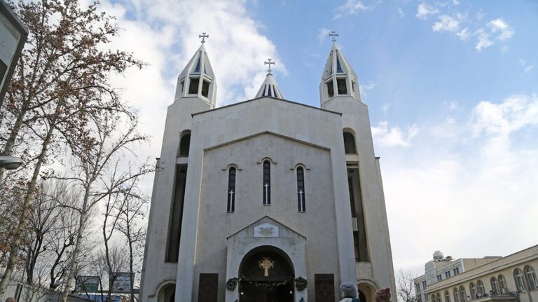 В Иране обвиняют власти в убийствах христиан во время протестов, продолжается преследование религиозных меньшинств