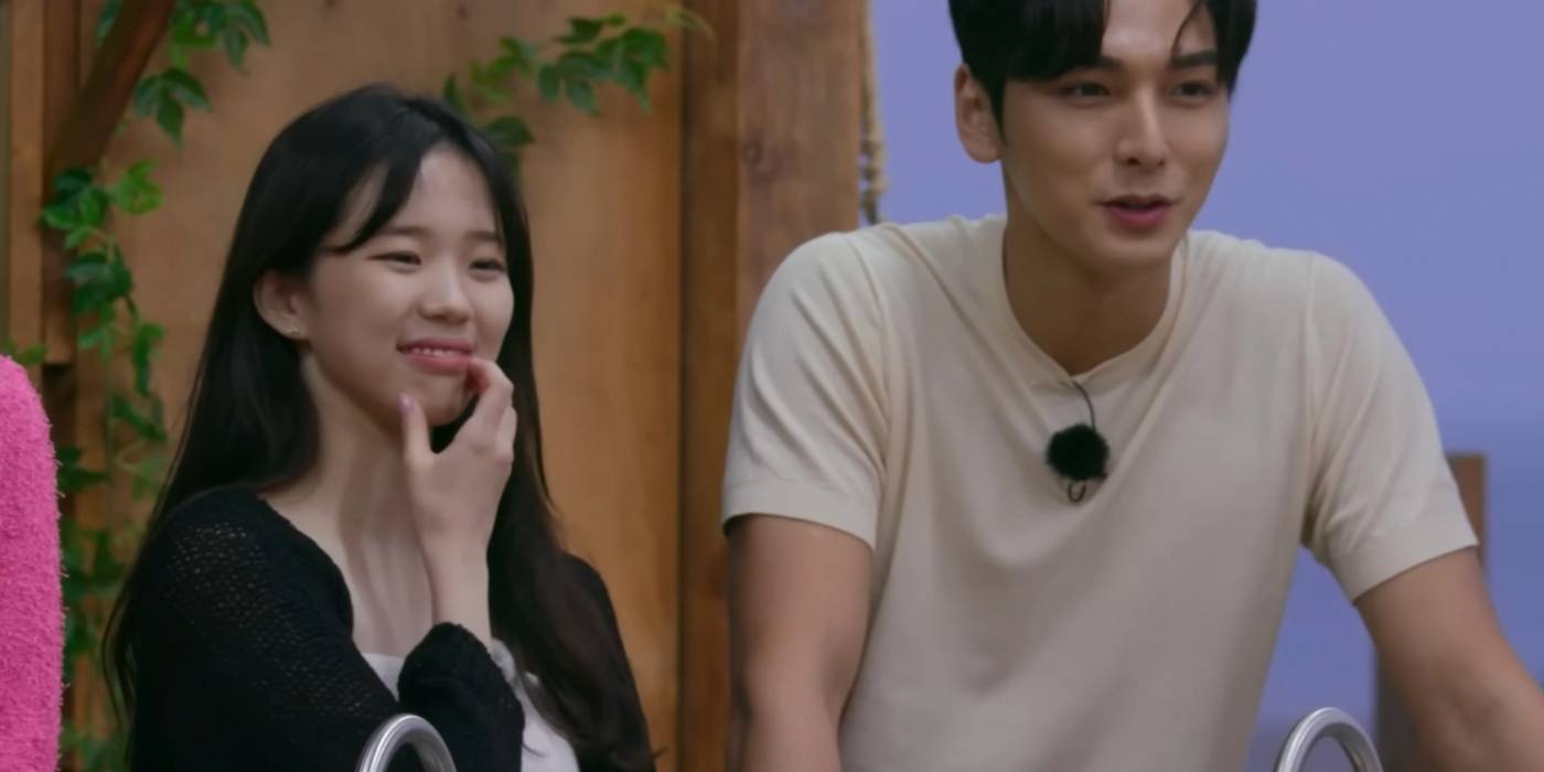 Ли Со Э и Ким Сый Чун стоят на кухне Single's Inferno