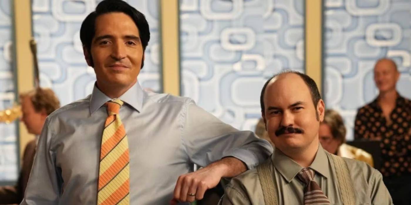 Дэвид Дастмальхиан в роли Джека Делроя с Райсом Аутери в роли Гаса в Late Night with the Devil