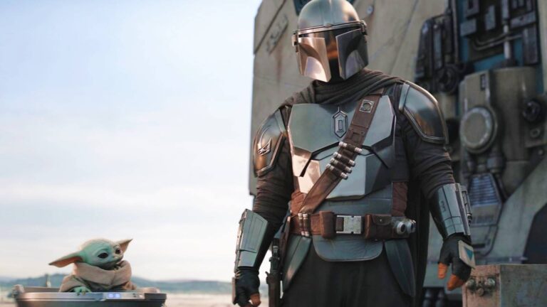 Я все еще разочарован, что, вероятно, четвертый сезон «Мандалорца» не выйдет, даже если я очень жду фильм.