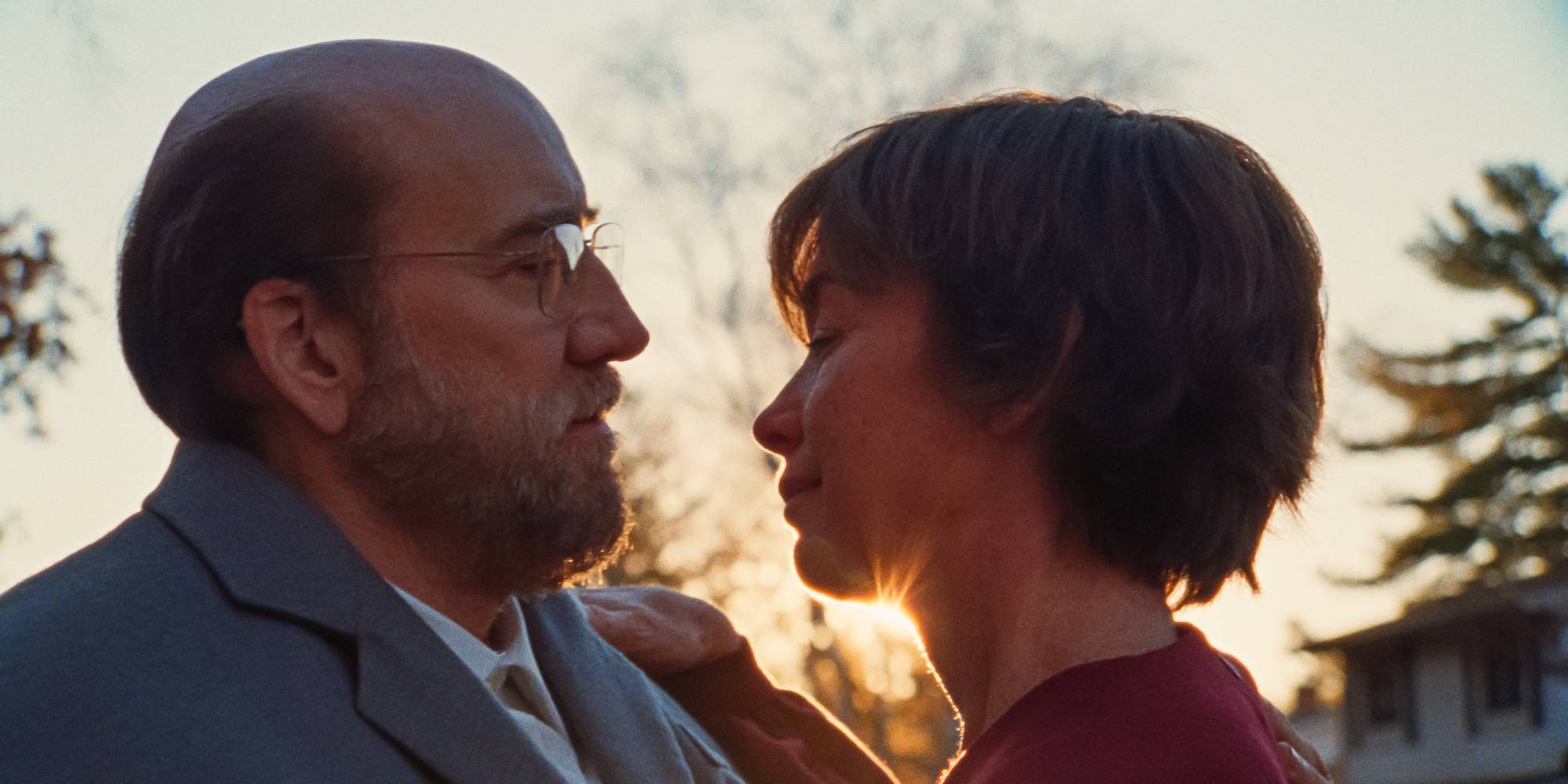 Николас Кейдж и Джулианн Никсон, вот-вот поцелуются во сне