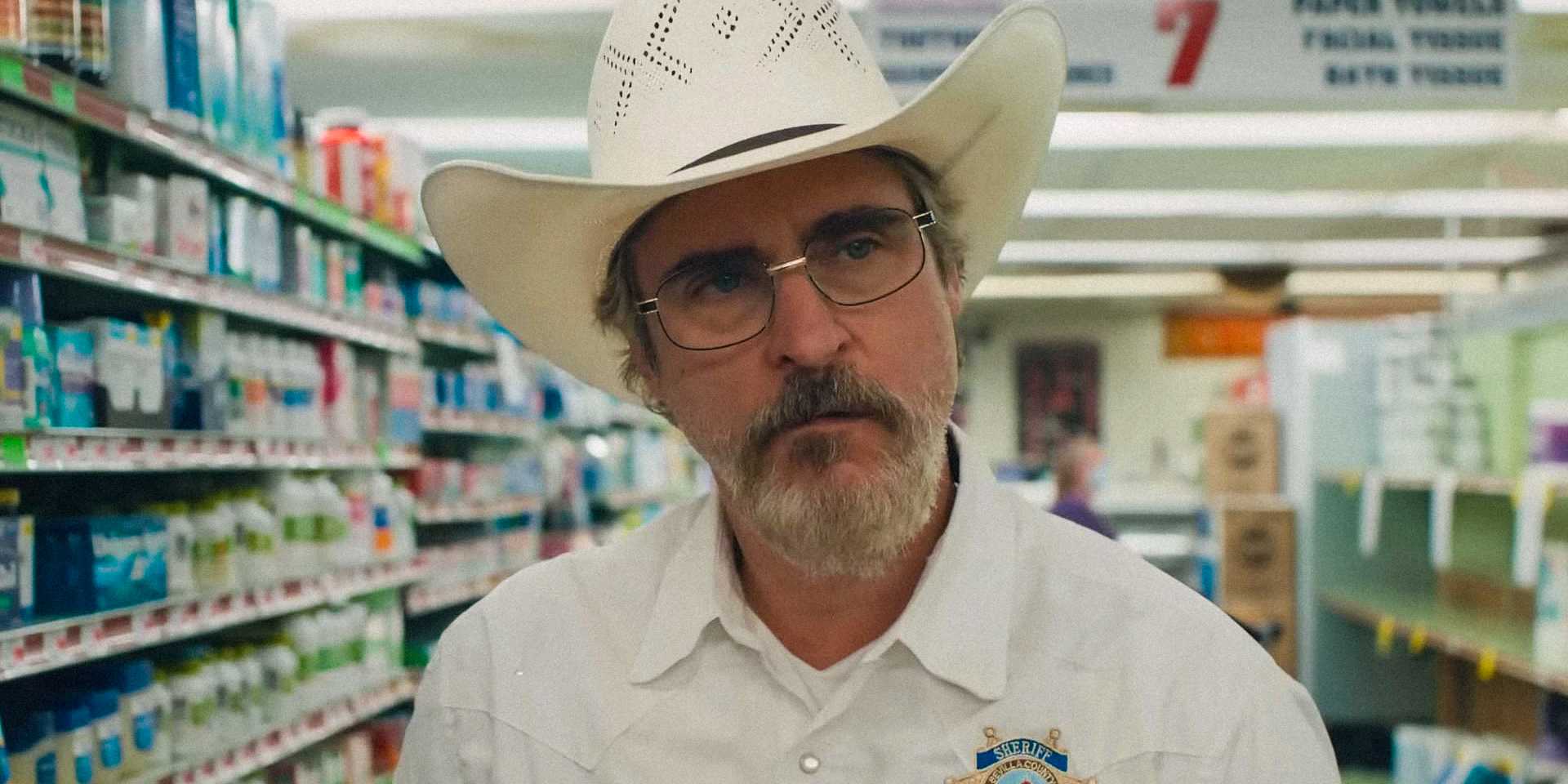 Джо Кросс (Джокин Фиокс) в Eddington