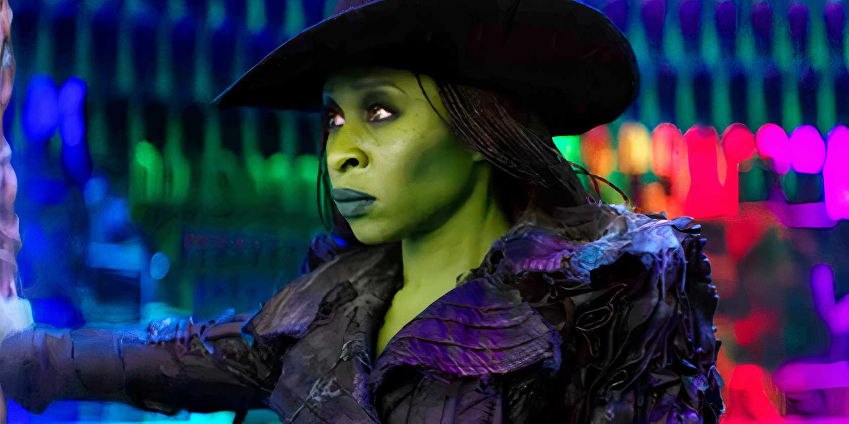 Эльфаба хватает свою метлу в "Wicked: For Good"