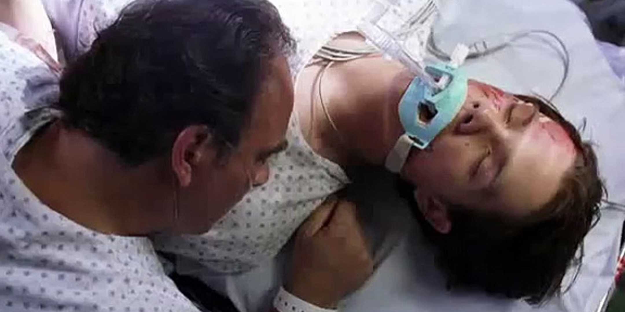 Джим Беллуси и Джаред Падалекски в роли пациентов в E.R.