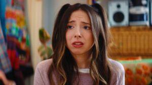 Обзор фильма «Drugstore» (2023): Невыносимая героиня независимого комедийного фильма – кладезь для тех, кто любит испытывать радость от чужих неудач.