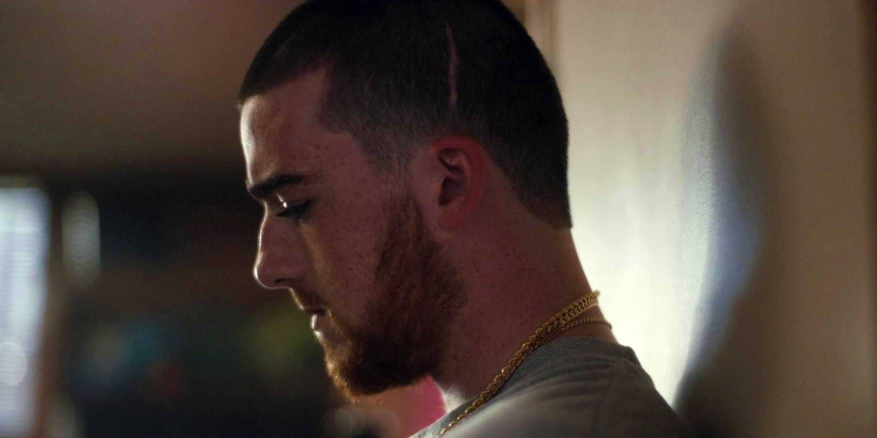 Физ, выглядящий разочарованным