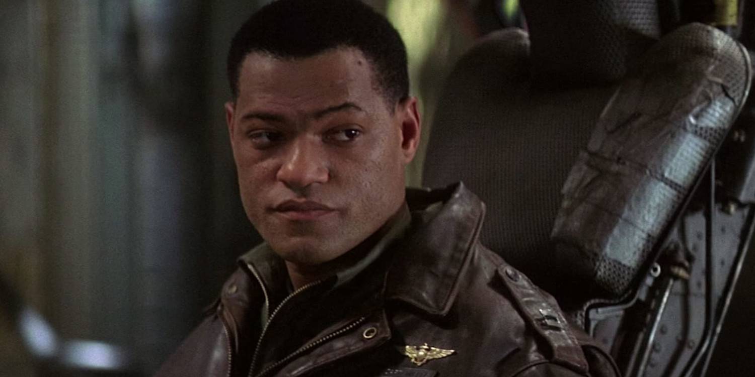 Крупный план с Лоренсом Фишберном в роли Миллера в фильме "Event Horizon".