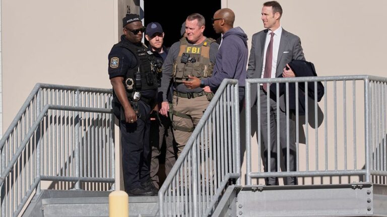 Федеральный суд обязал раскрыть документы по обыску в Fulton County, связанные с выборами 2020 года