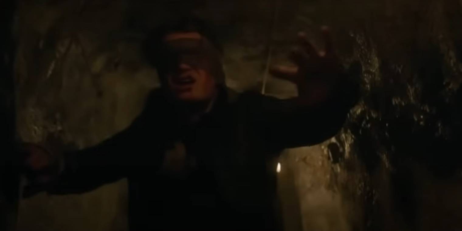 Гатор в темной повязке в туннеле в "Фарго"