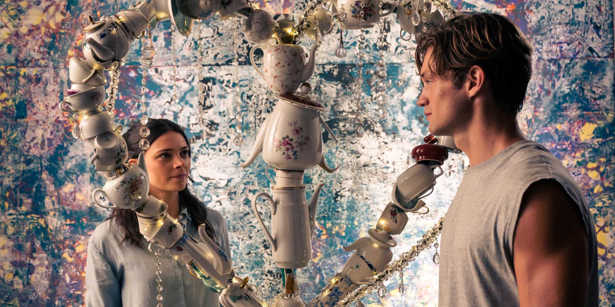 Харриет Хербиг-Маттен и Дамиан Хардунг в роли Руби и Джеймса в *Maxton Hall – The World Between Us*, 2 сезон