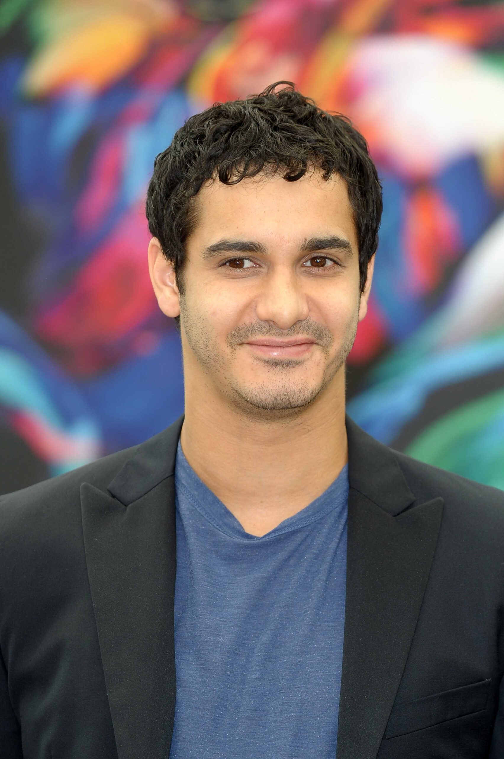 Фотография Элиеса Габеля во время фотосессии для "Scorpion"