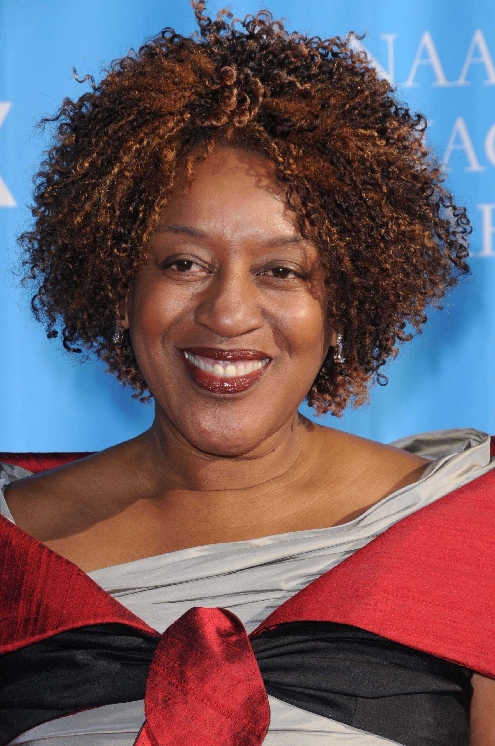 Фотография CCH Pounder