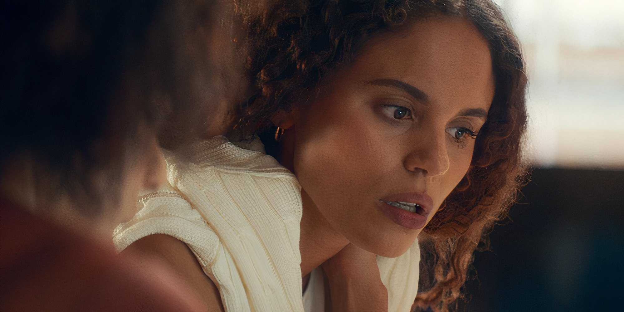 Джессика Пламмер в Missing You