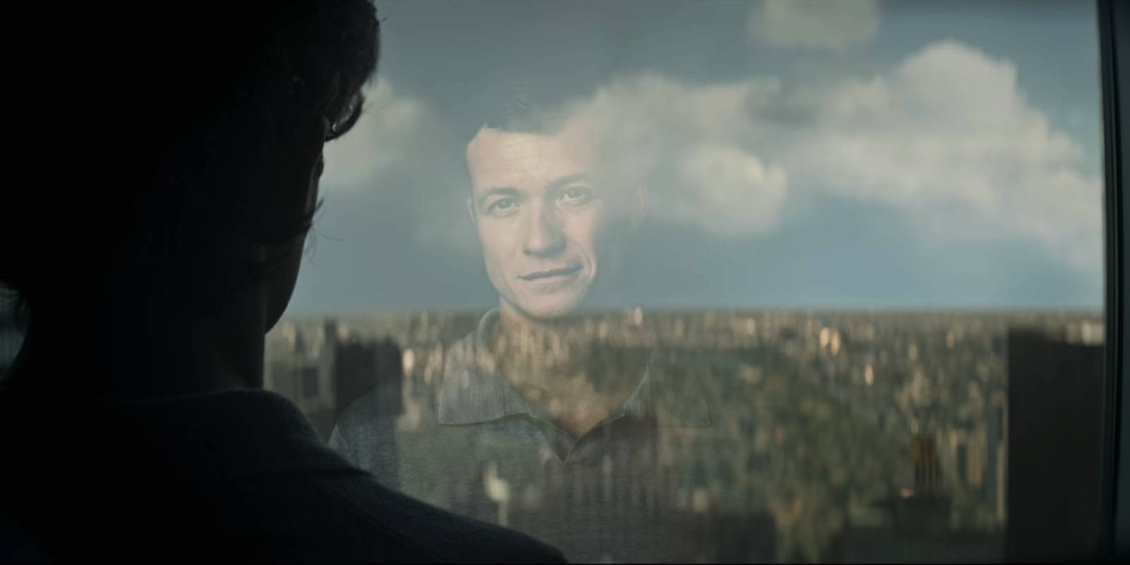 Отражение Джо и Риса в "You"