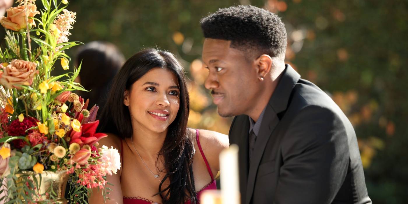 Лисетт Чавес в роли Селины Хуарес и Трю Валентино в роли Аарона Торсена разговаривают на свадьбе в 6-м сезоне *The Rookie*, эпизод 2.