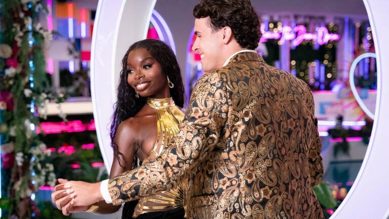 Звезды 7-го сезона «Love Island USA» доказывают, что они не расстались, несмотря на шокирующие слухи.