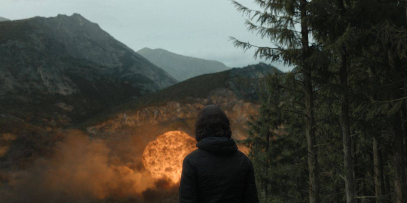 Кадр с горами из "The Gorge"