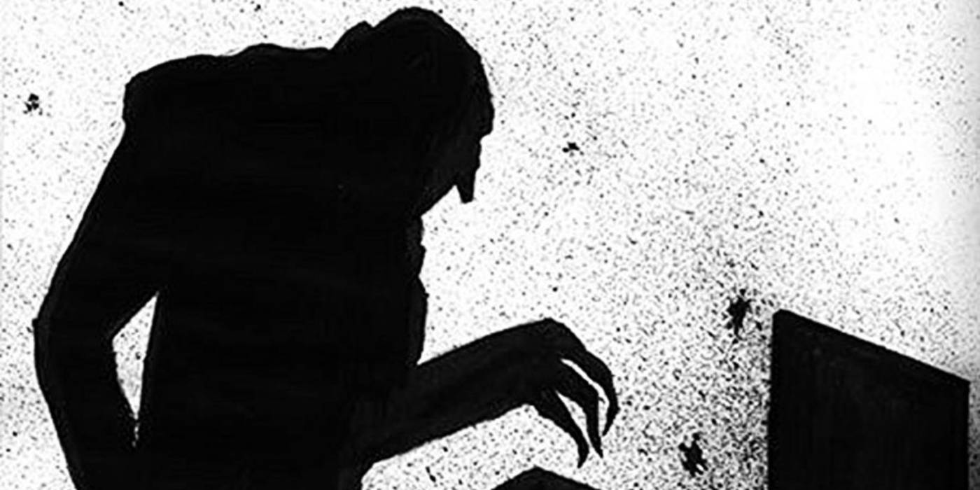 Тень Орлока на стене в фильме *Nosferatu*