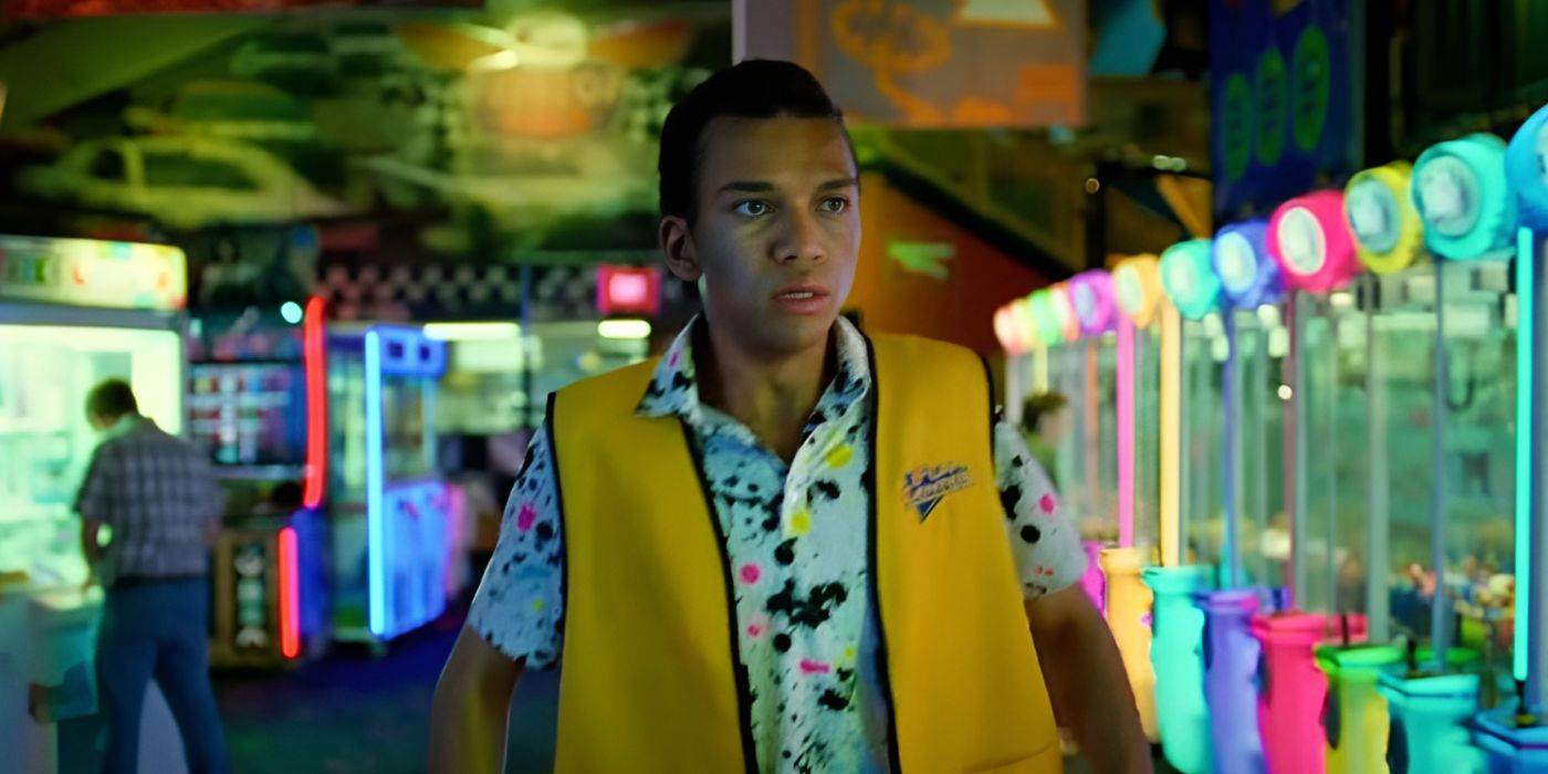 Старый Оуэн (Джастис Смит) в *I Saw The TV Glow*