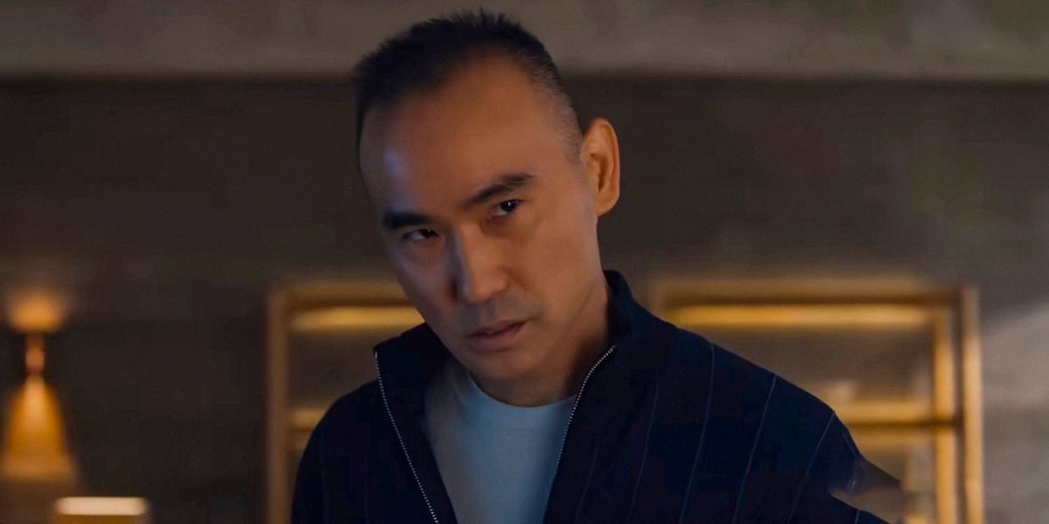 Пол Даррос (Джеймс Хироюки Лио) с зловещим выражением лица в "Orphan Black: Echoes"